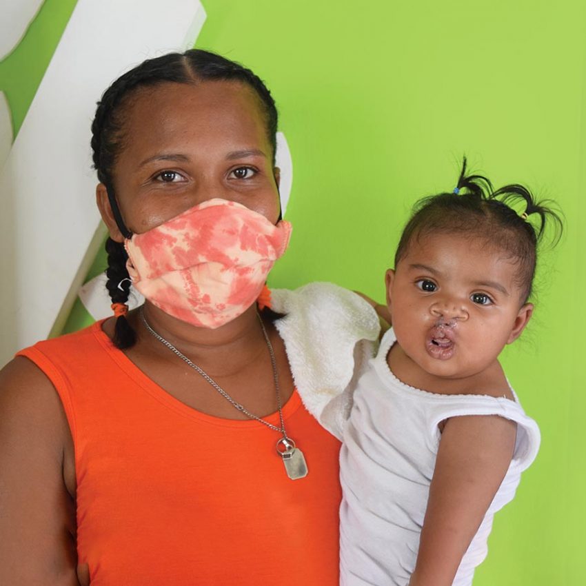 annaya-and-mother-iris Annaya and her mother Iris